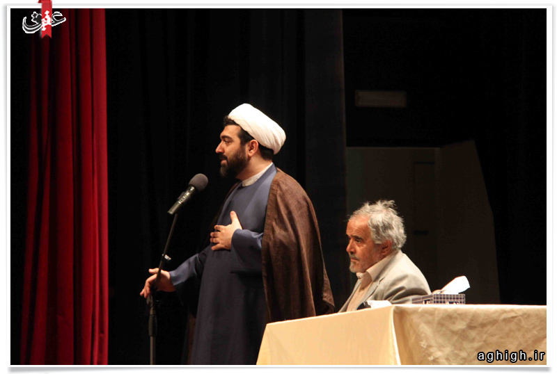 حجت الاسلام شهاب مرادی و حاج علی انسانی در کلاس مجردها