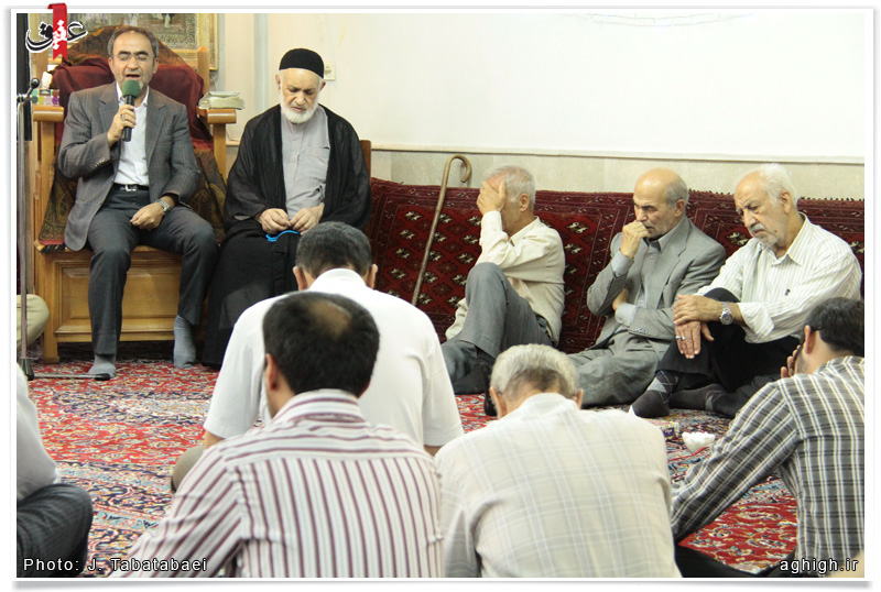 روضه خانگی آیت الله ضیاءآبادی با سخنرانی حجت الاسلام محسن الهی و مداحی حاج محسن اعتمادیان