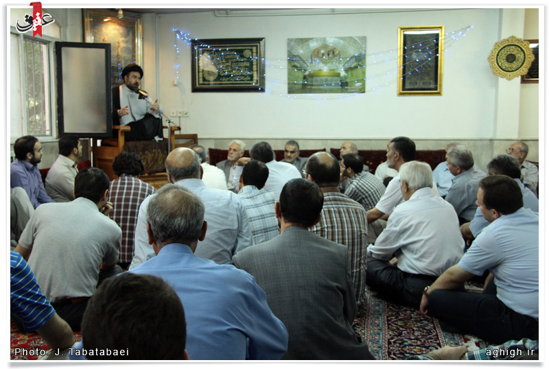روضه خانگی آیت الله ضیاءآبادی با سخنرانی حجت الاسلام محسن الهی و مداحی حاج محسن اعتمادیان