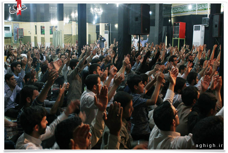 حجت الاسلام مومنی و سید رضا نریمانی در هیئت محبان الائمه اصفهان