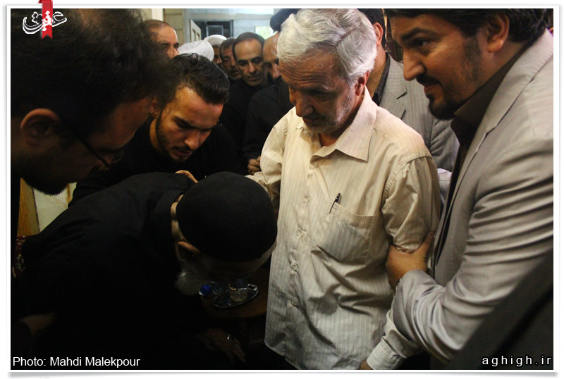 حضور حاج ماشاالله عابدی  در مراسم ترحیم دکتر محمد رضا آهی