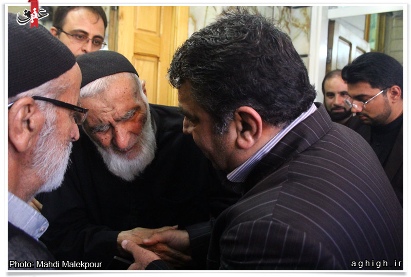 حضور حاج حسن خلج در مراسم ترحیم دکتر محمد رضا آهی