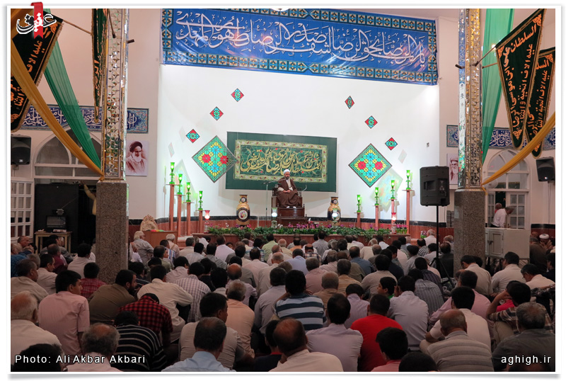 شیخ حسین قرنی و حاج سیدعلی سادات رضوی در مسجد امام رضا علیه السلام