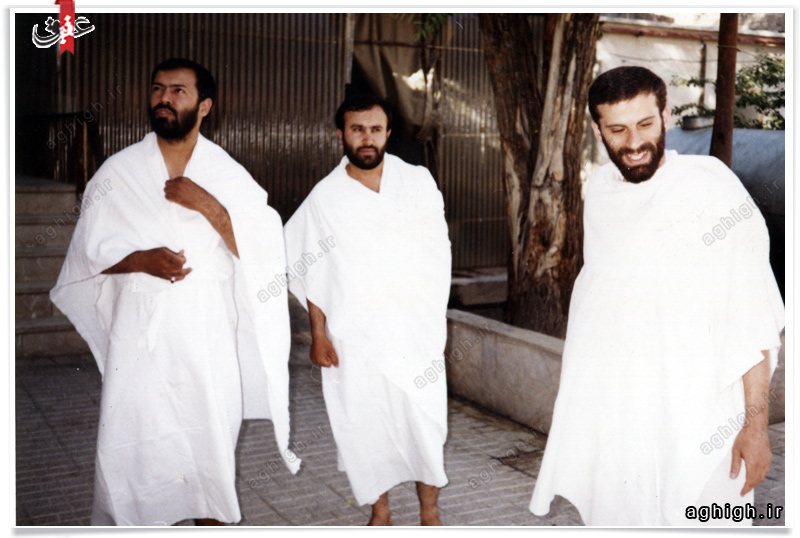 حاج قربان و حاج یدالله پاشازاده در لباس احرام