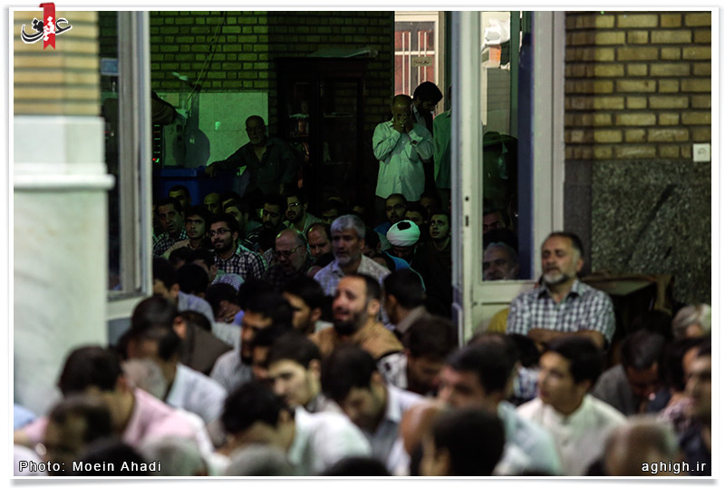 مناجات خوانی ماه رمضان در مسجد الشهدا