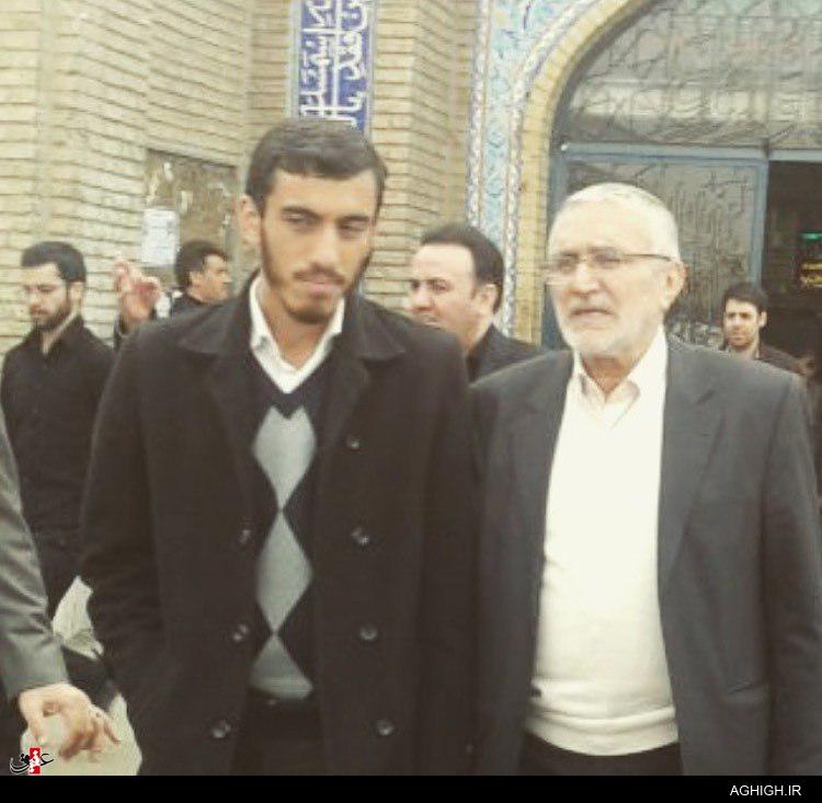 حاج منصور ارضی در کنار مداح جوان+عکس