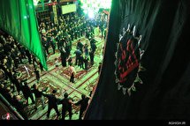 دسته عزاداری هیئت رایة الرضا(ع) در شب پنجم محرم
