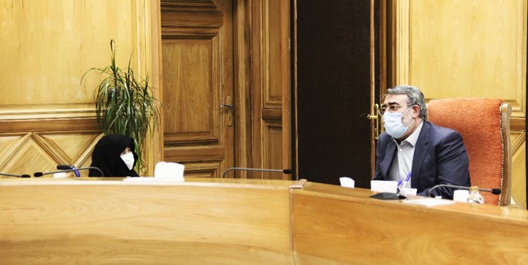 دیدار وزیر کشور با مادر شهید حسین خرازی