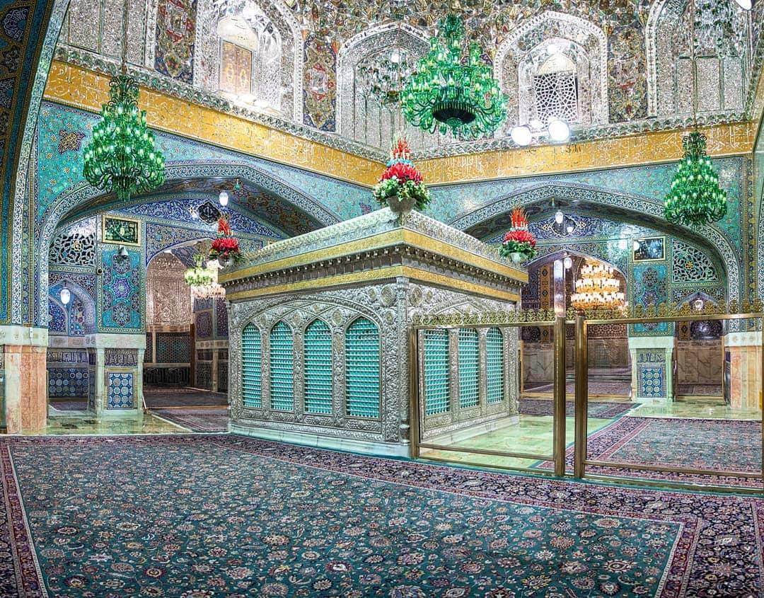 تصویری دیدنی از نورپرداری متفاوت روضه منوره امام رضا