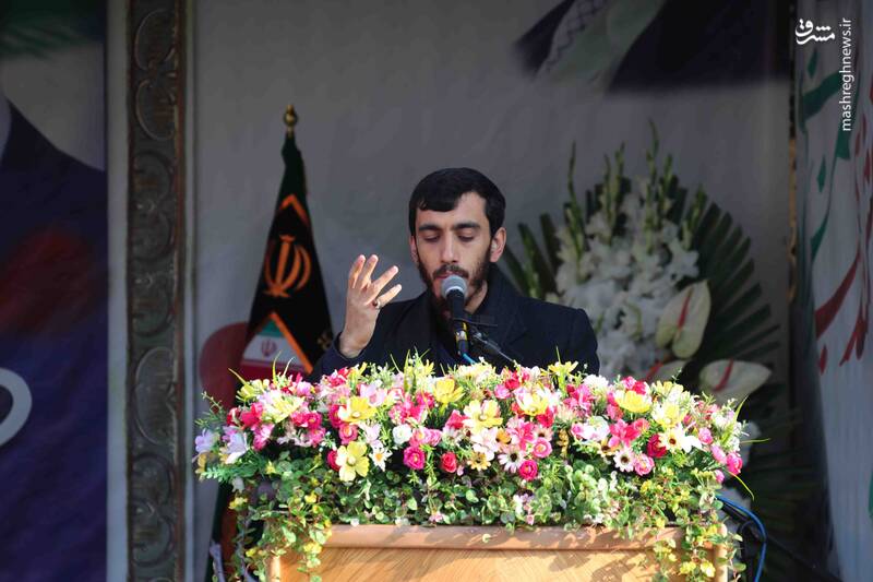 عکس/ مداحان مراسم تشییع و خاکسپاری شهید فخری زاده