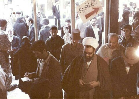 تصویری از تنها انتخاباتی که شهید مطهری در آن شرکت کرد تصویری از تنها انتخاباتی که شهید مطهری در آن شرکت کرد