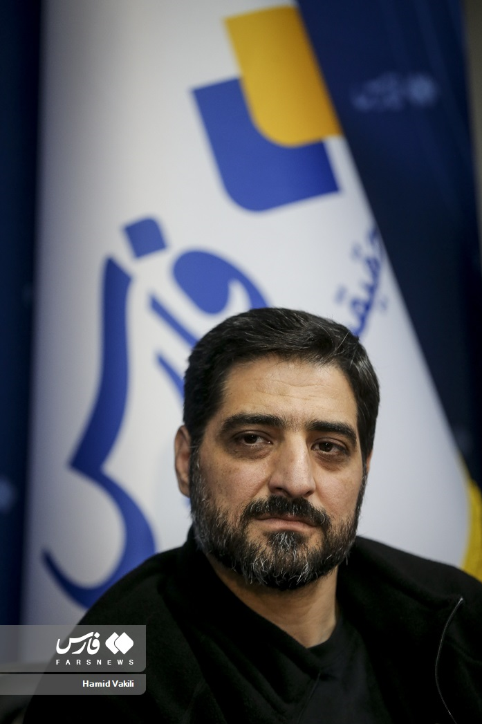 اصل کار ما در هیأت احیای شعائر است نه خواندن شعر جدید/ مداحان و هیأتیها از نقد فرار نکنند اصل کار ما در هیأت احیای شعائر است نه خواندن شعر جدید/ مداحان و هیأتیها از نقد فرار نکنند