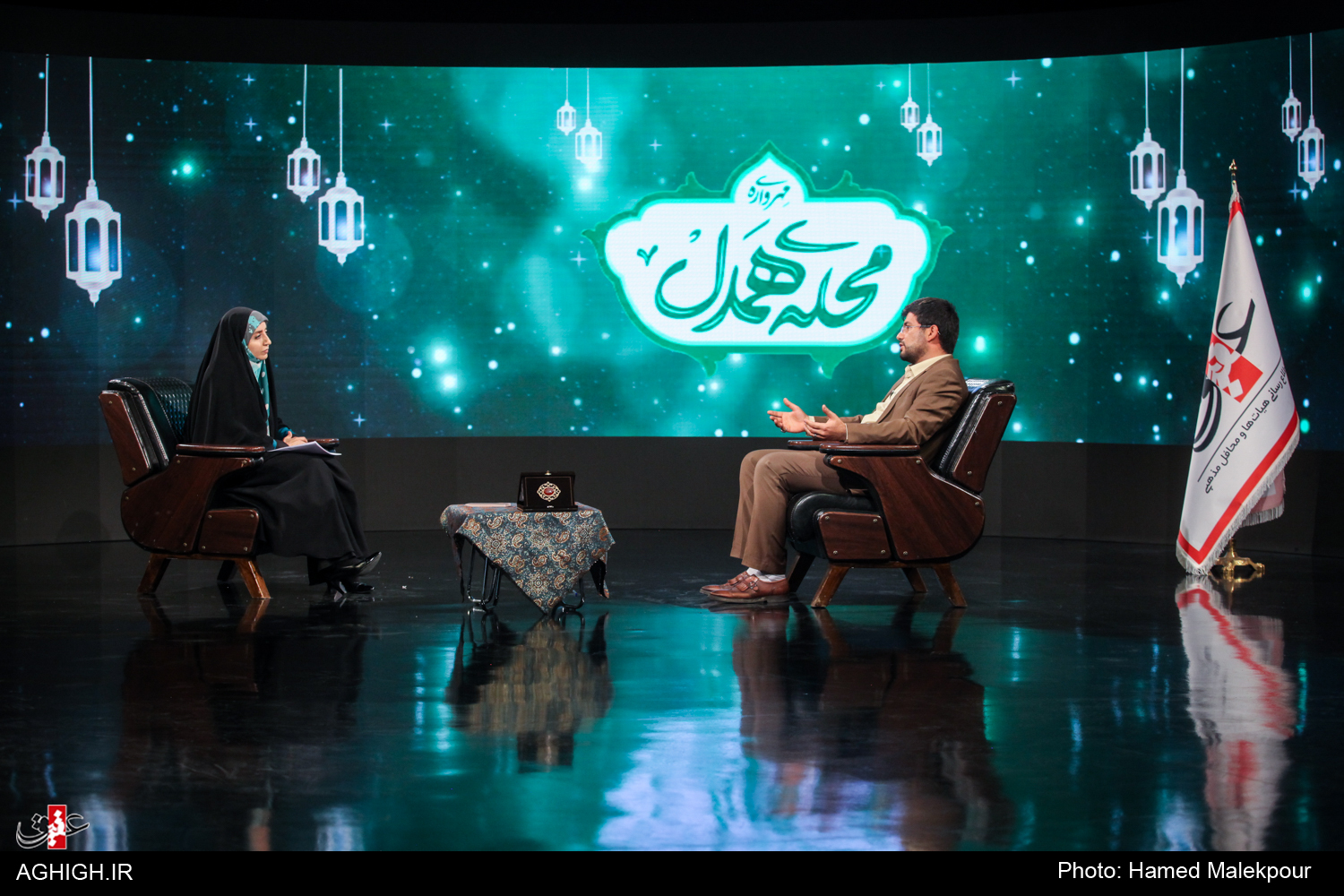 امیدی که به پاهای معلول جانی دوباره داد / بررسی شعر آئینی تا شرح جزئیات دیدار مقام معظم رهبری با مداحان