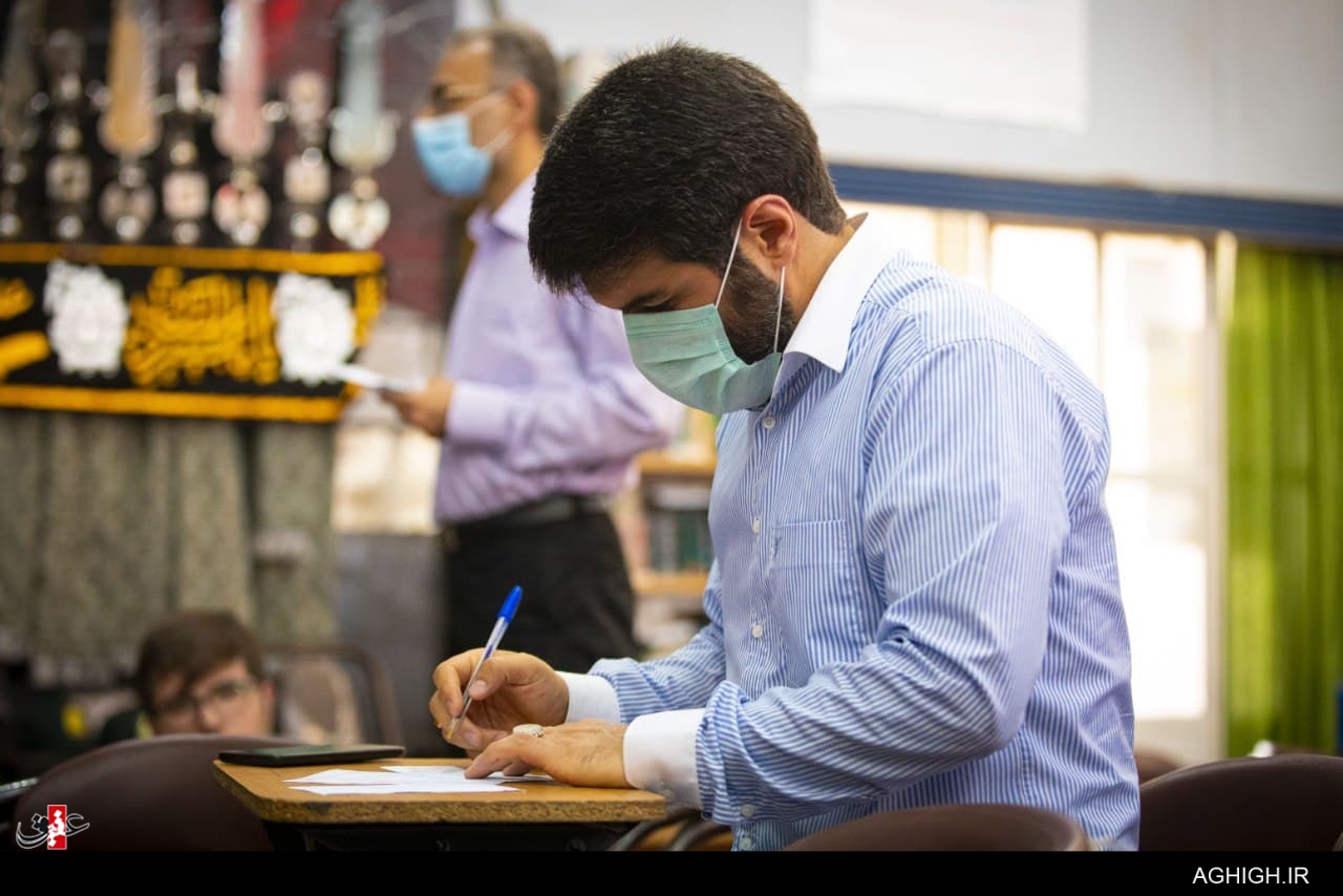 حاج میثم مطیعی حضور مداحان و سخنرانان پای صندوق رأی+تصاویر