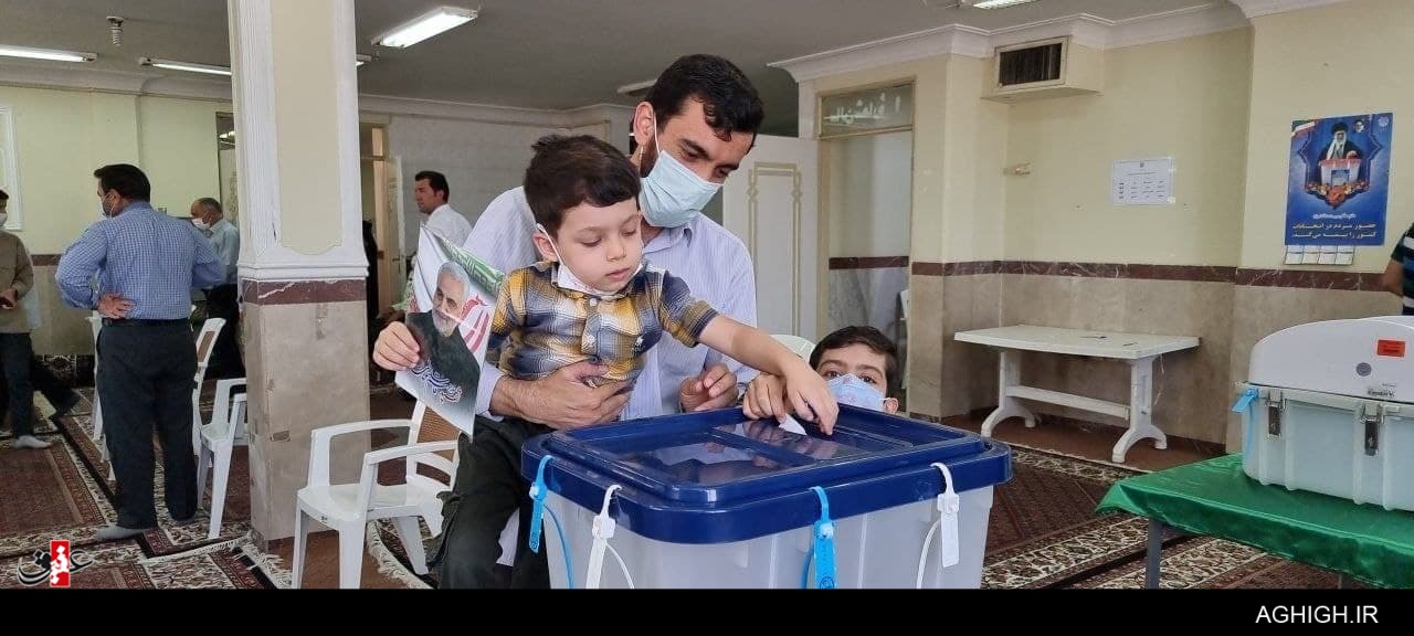 حاج مهدی رسولی حضور مداحان و سخنرانان پای صندوق رأی+تصاویر