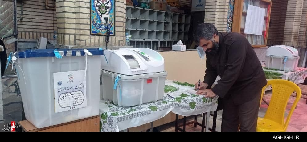 حاج مصطفی مروانی حضور مداحان و سخنرانان پای صندوق رأی+تصاویر