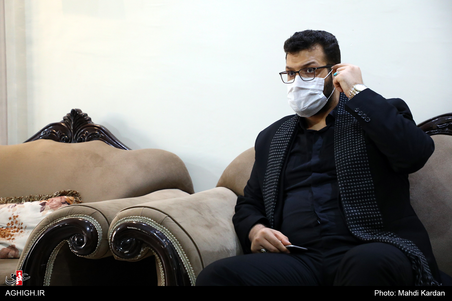 علیرضا اسفندیاری هزاربار بمیرم و زنده شوم، باز هم می خواهم روضه خوان امام حسین(ع) باشم/ مداح باید پای حرفش بایستد