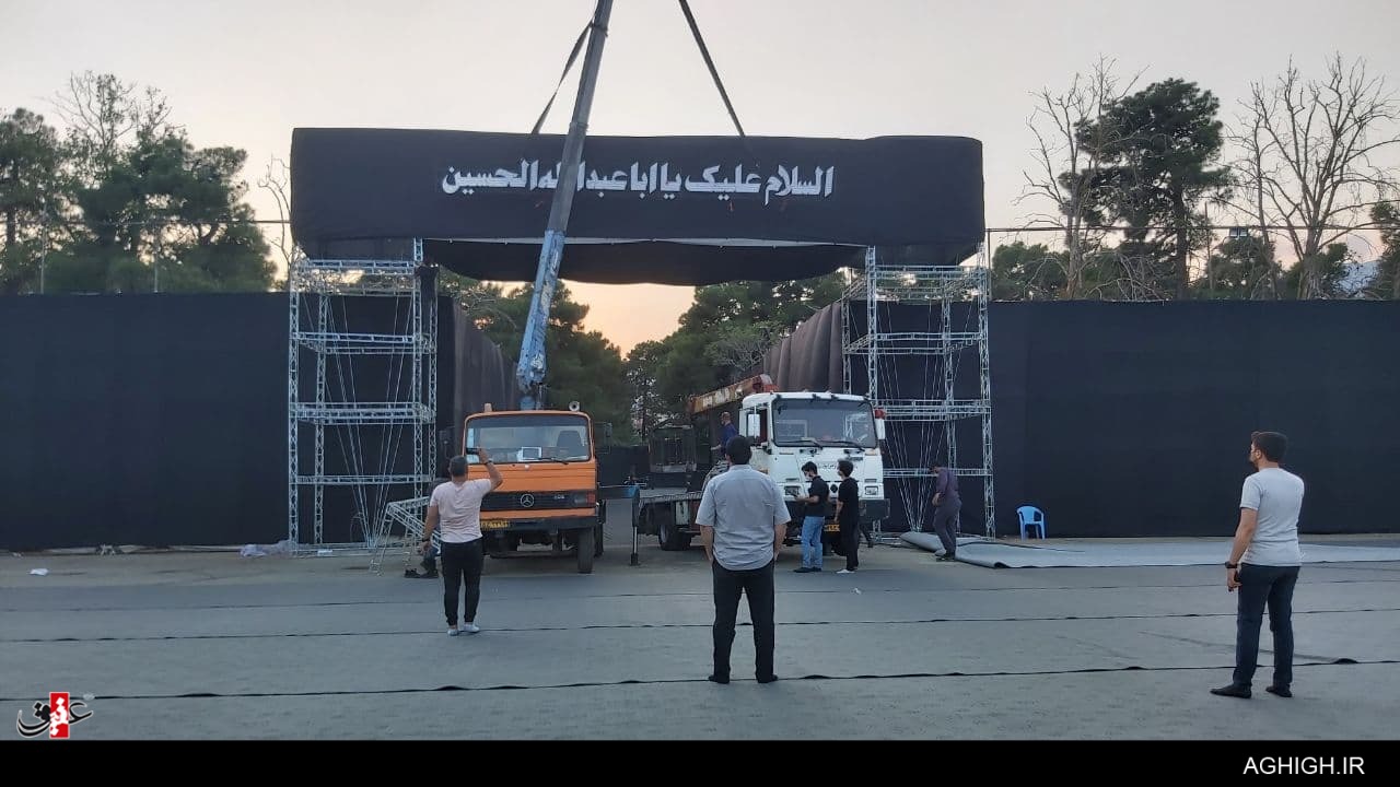 چهارپایه خوانی در اجتماع پنجاه هزاری نفری عشیره عاشورا