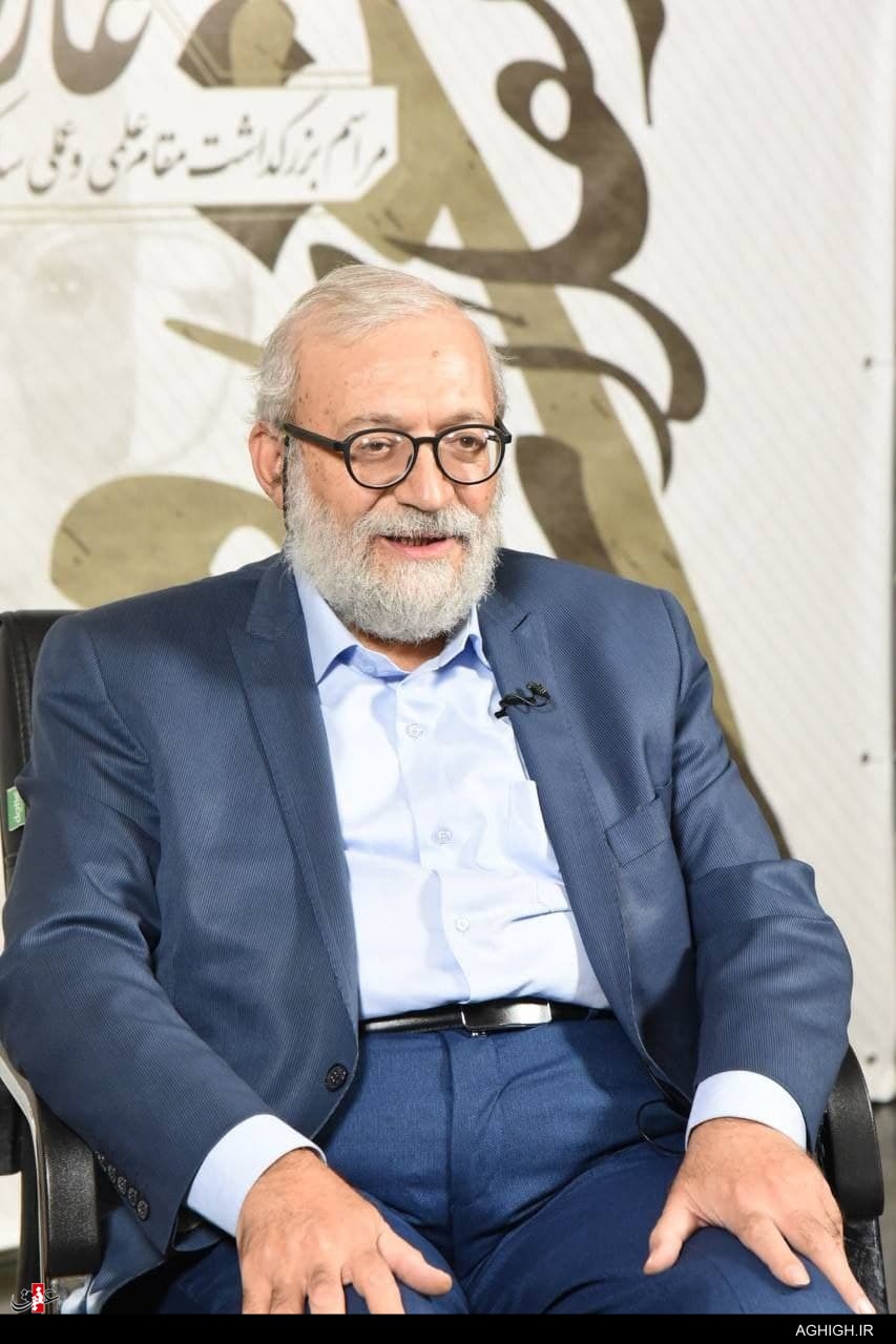 «همراهی با انقلاب اسلامی و تجلیل از مقام معظم رهبری» از ویژگی های علامه آملی بود «همراهی با انقلاب اسلامی و تجلیل از مقام معظم رهبری» از ویژگی های علامه آملی بود