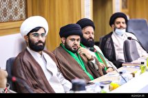 نشست صمیمانه جمعی از منبری‌های جوان در مجموعه سرچشمه
