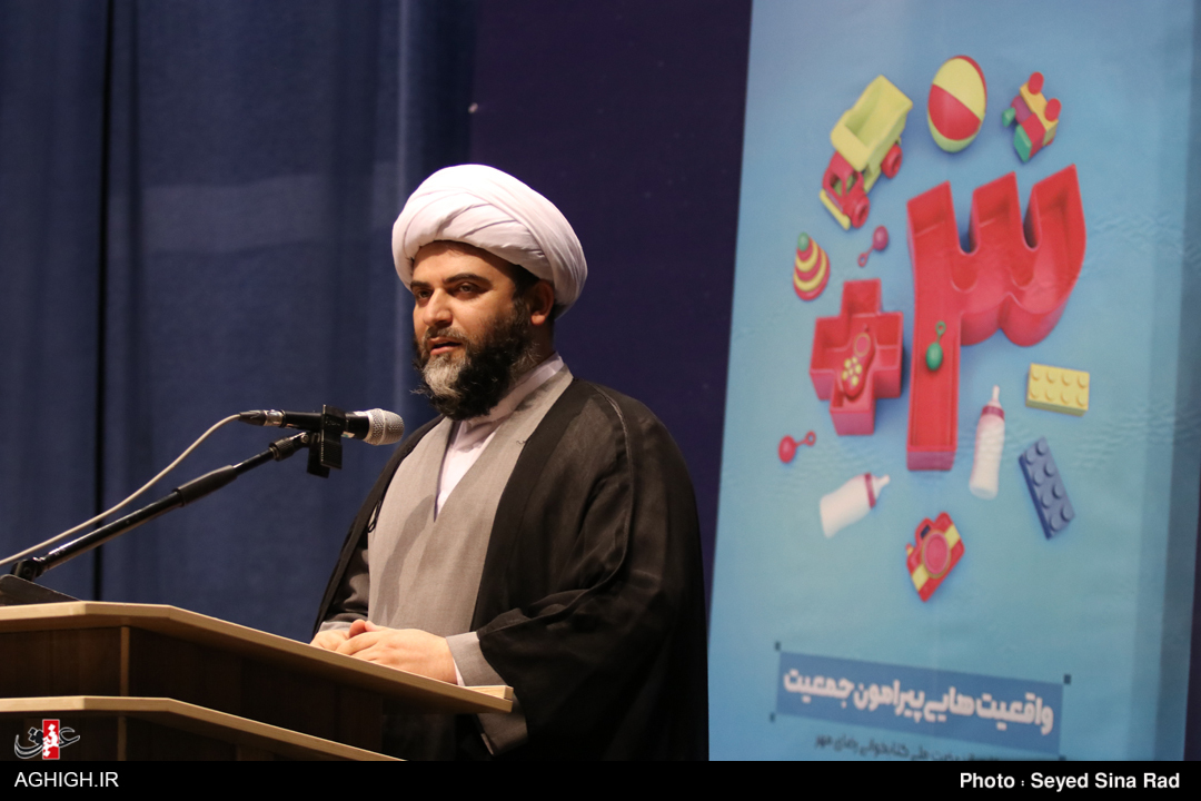 خاطره حاج مهدی سلحشور از پدرش درباره تربیت فرزند / حاج مهدی رسولی :حرکت خانواده باید به سمت توحید باشد