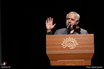 محفل شعر حریم به یاد شهدای شاهچراغ برگزار شد