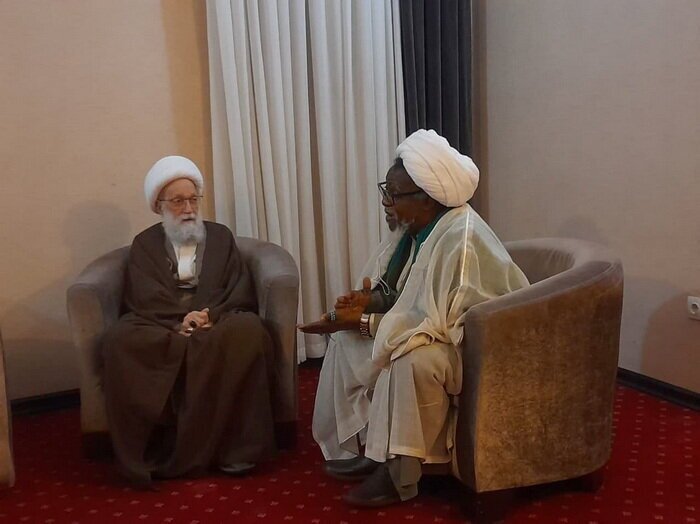 شیخ زکزاکی و آیتالله عیسی قاسم با هم دیدار کردند شیخ زکزاکی و آیتالله عیسی قاسم با هم دیدار کردند