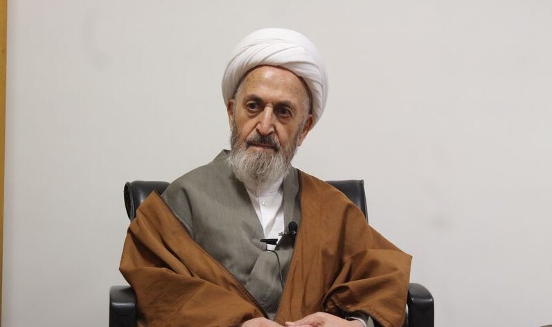 آیت الله سبحانی: نباید به دنبال این باشیم که سنی را شیعه و شیعه را سنی کنیم آیت الله سبحانی: نباید به دنبال این باشیم که سنی را شیعه و شیعه را سنی کنیم