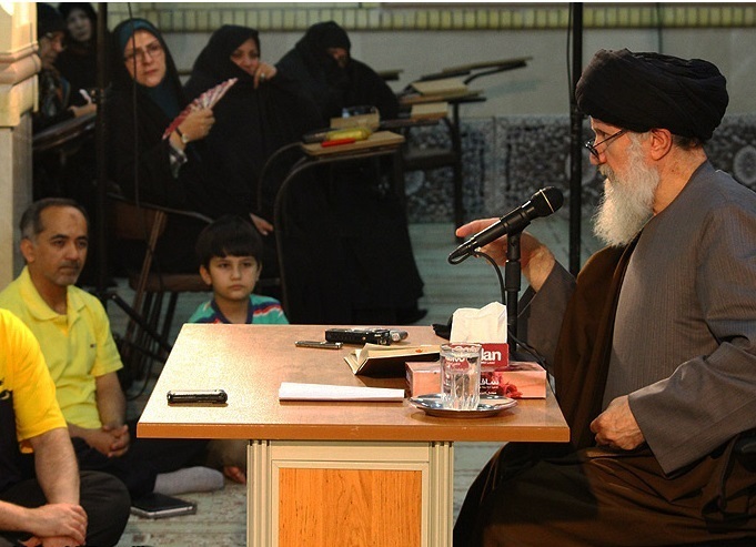 تبحر آیت‌الله فاطمی‌نیا در علوم غریبه و ادبیات عرب