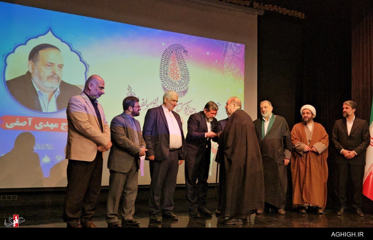 مداحان قشر فرهیختهای هستند که عدهای علیه آنها شبههافکنی میکنند مداحان قشر فرهیختهای هستند که عدهای علیه آنها شبههافکنی میکنند