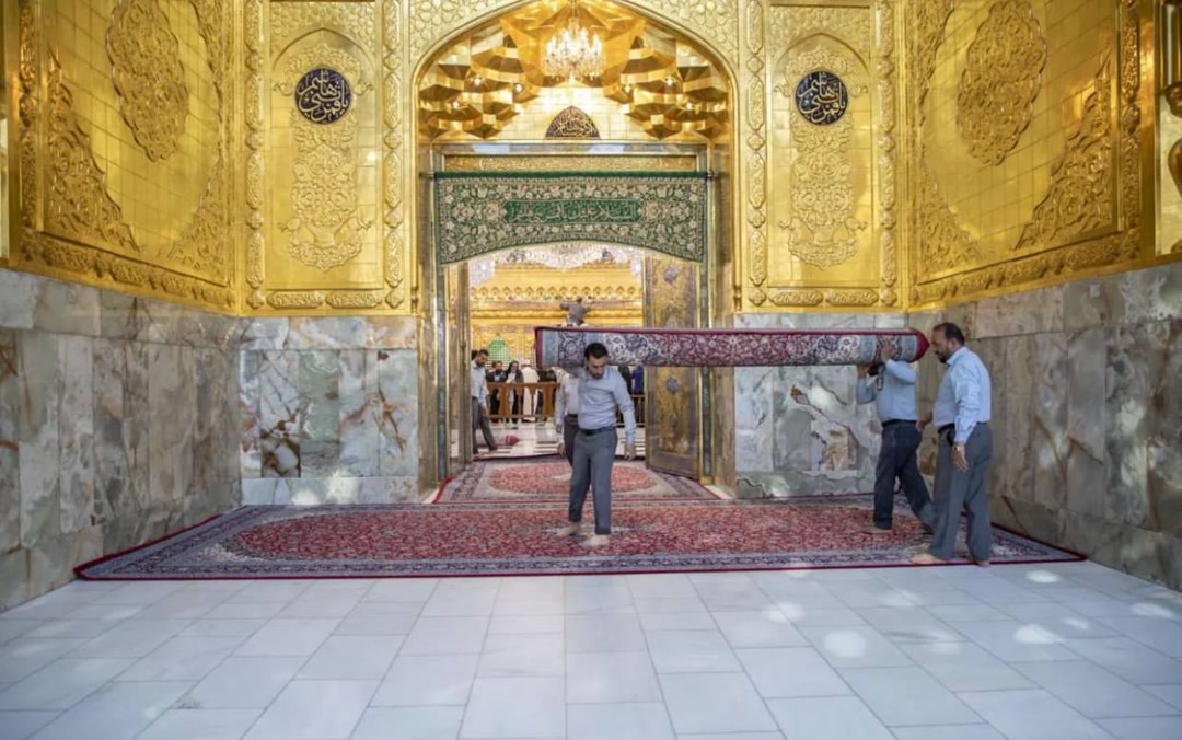 شستشوی ضریح حرم حضرت عباس(ع)