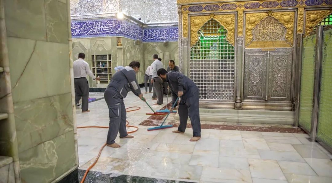 شستشوی ضریح حرم حضرت عباس(ع)