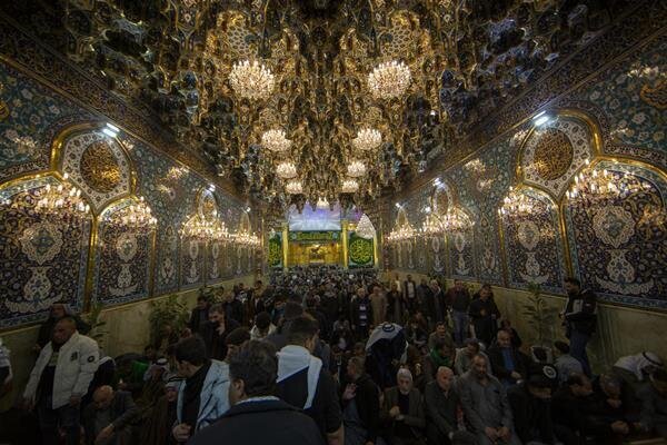 تصاویری از احیای لیلة الرغائب در بین الحرمین کربلا تصاویری از احیای لیلة الرغائب در بین الحرمین کربلا
