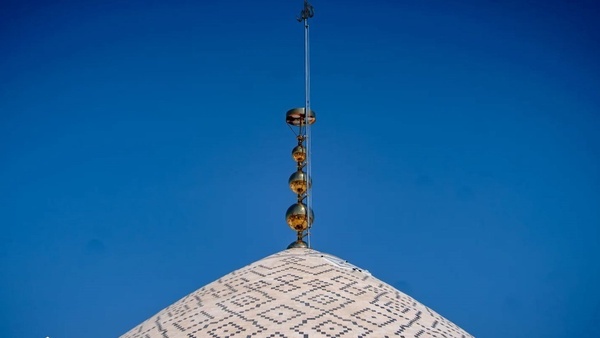 درهای حرم حضرت رقیه (س) از امروز باز شدبا وجود اینکه امروز همزمان با سالروز میلاد حضرت زهرا سلام الله علیها درهای حرم دردانه ارباب در دمشق باز شد، یکی از روحانیون سوری میگوید که «شرایط برای حضور زائران مهیا نیست.» درهای حرم حضرت رقیه (س) از امروز باز شدبا وجود اینکه امروز همزمان با سالروز میلاد حضرت زهرا سلام الله علیها درهای حرم دردانه ارباب در دمشق باز شد، یکی از روحانیون سوری میگوید که «شرایط برای حضور زائران مهیا نیست.»