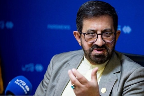 مداحی، صیانت میخواهد نه هوچیگری رسانهای!این روزها حرف از صله و پاکت مداحی در فضای مجازی شده و فرصتی به دست دشمن داخل و خارج داده تا به این رسانه تمام عیار به فرموده رهبر انقلاب هجمه کنند. بزرگترها و اهل فن این حوزه میگویند فضای مداحی نیازمند صیانت است تا هوچیگری در رسانهها. مداحی، صیانت میخواهد نه هوچیگری رسانهای!این روزها حرف از صله و پاکت مداحی در فضای مجازی شده و فرصتی به دست دشمن داخل و خارج داده تا به این رسانه تمام عیار به فرموده رهبر انقلاب هجمه کنند. بزرگترها و اهل فن این حوزه میگویند فضای مداحی نیازمند صیانت است تا هوچیگری در رسانهها.