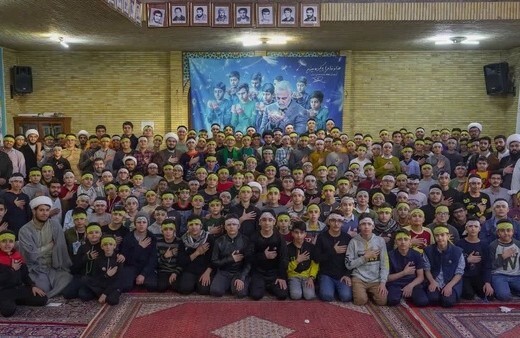 اعتکاف دانش آموزی که ۶ هزار نفر متقاضی دارد اعتکاف دانش آموزی که ۶ هزار نفر متقاضی دارد