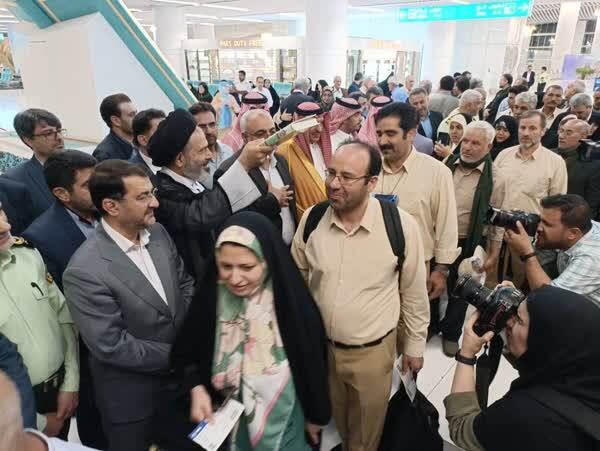 اعزام زائران حج تمتع ۱۴۰۳ آغاز شد اعزام زائران حج تمتع ۱۴۰۳ آغاز شد