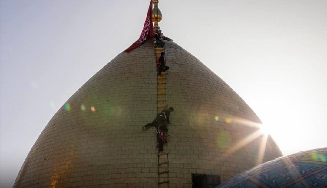 گنبد حرم حضرت عباس(ع) شستوشو شد گنبد حرم حضرت عباس(ع) شستوشو شد