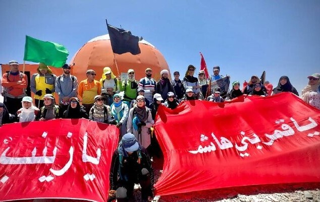 نصب بیرقهای حسینی بر فراز پایتخت نصب بیرقهای حسینی بر فراز پایتخت