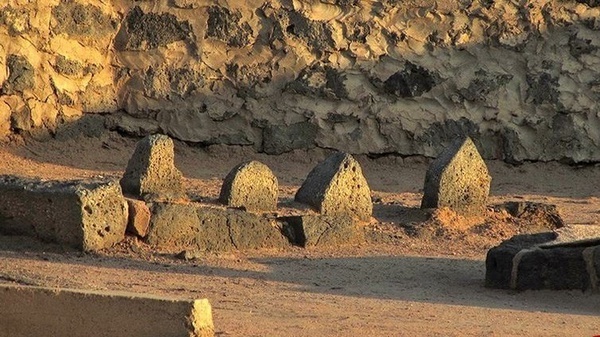 نقشه زیرکانه یک ایرانی برای نجات قبور ائمه بقیع نقشه زیرکانه یک ایرانی برای نجات قبور ائمه بقیع