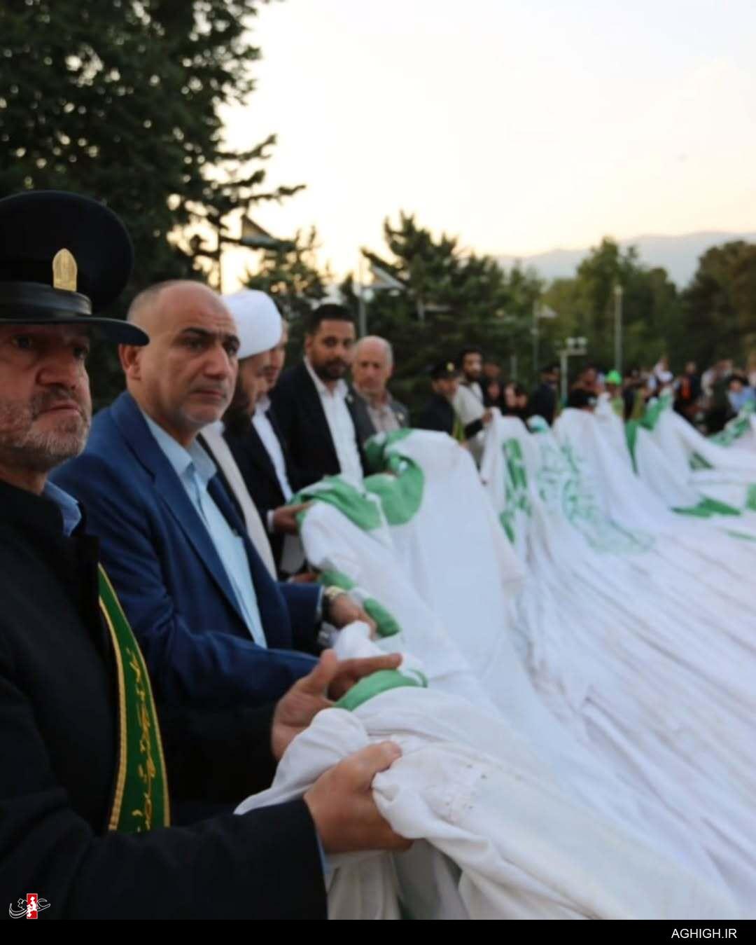 اهتزاز بزرگترین پرچم علوی با ذکر یا حیدر اهتزاز بزرگترین پرچم علوی با ذکر یا حیدر