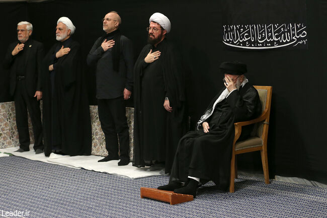 عزاداری شب عاشورا با حضور رهبر انقلاب برگزار شد