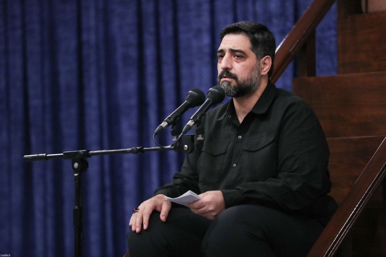 حاشیه نگاری عقیق از مراسم روضه شهادت امام رضا (ع) در حسینیه امام خمینی (ره)/ حرفهای ترين مستمعين ايران حاشیه نگاری عقیق از مراسم روضه شهادت امام رضا (ع) در حسینیه امام خمینی (ره)/ حرفهای ترين مستمعين ايران