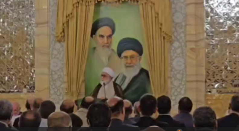 روایت دیدار جمعی از مداحان، شاعران آیینی و مسئولان هیئات مذهبی مشهد با تولیت آستان قدس رضوی