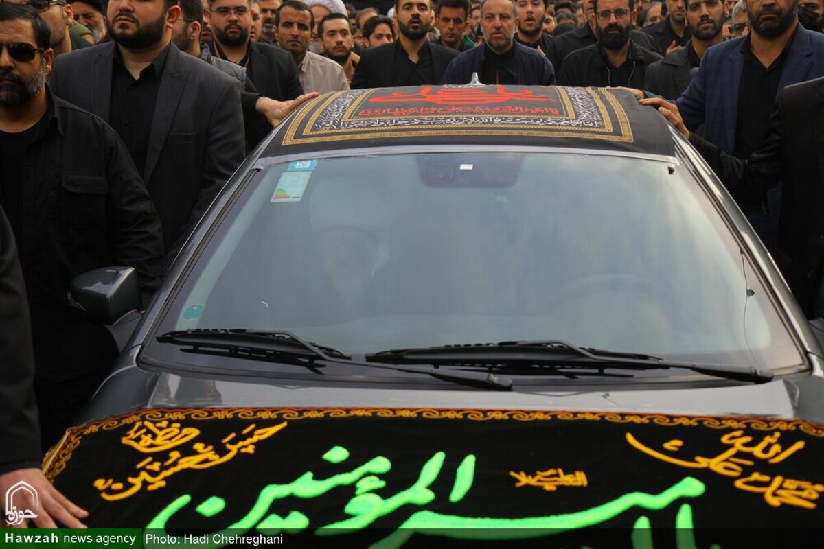برگزاری دسته عزاداری شهادت امام عسکری(ع) با حضور آیت الله وحید