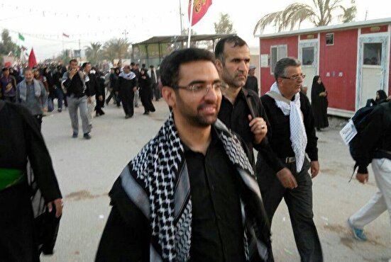 روضه های حاج منصور را بیشتر دوست دارم